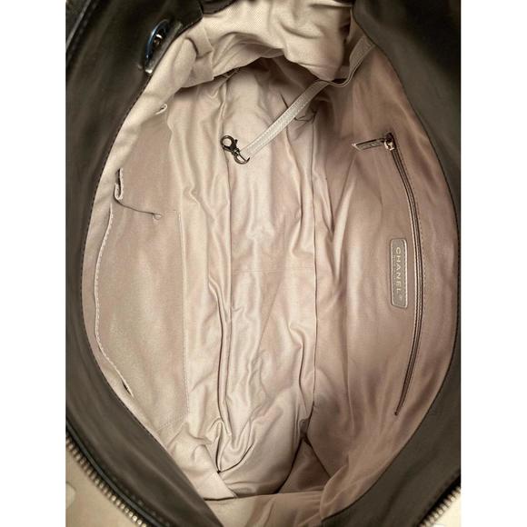 CHANEL Black Leather Crave Tote Bag - Picture 6 of 9